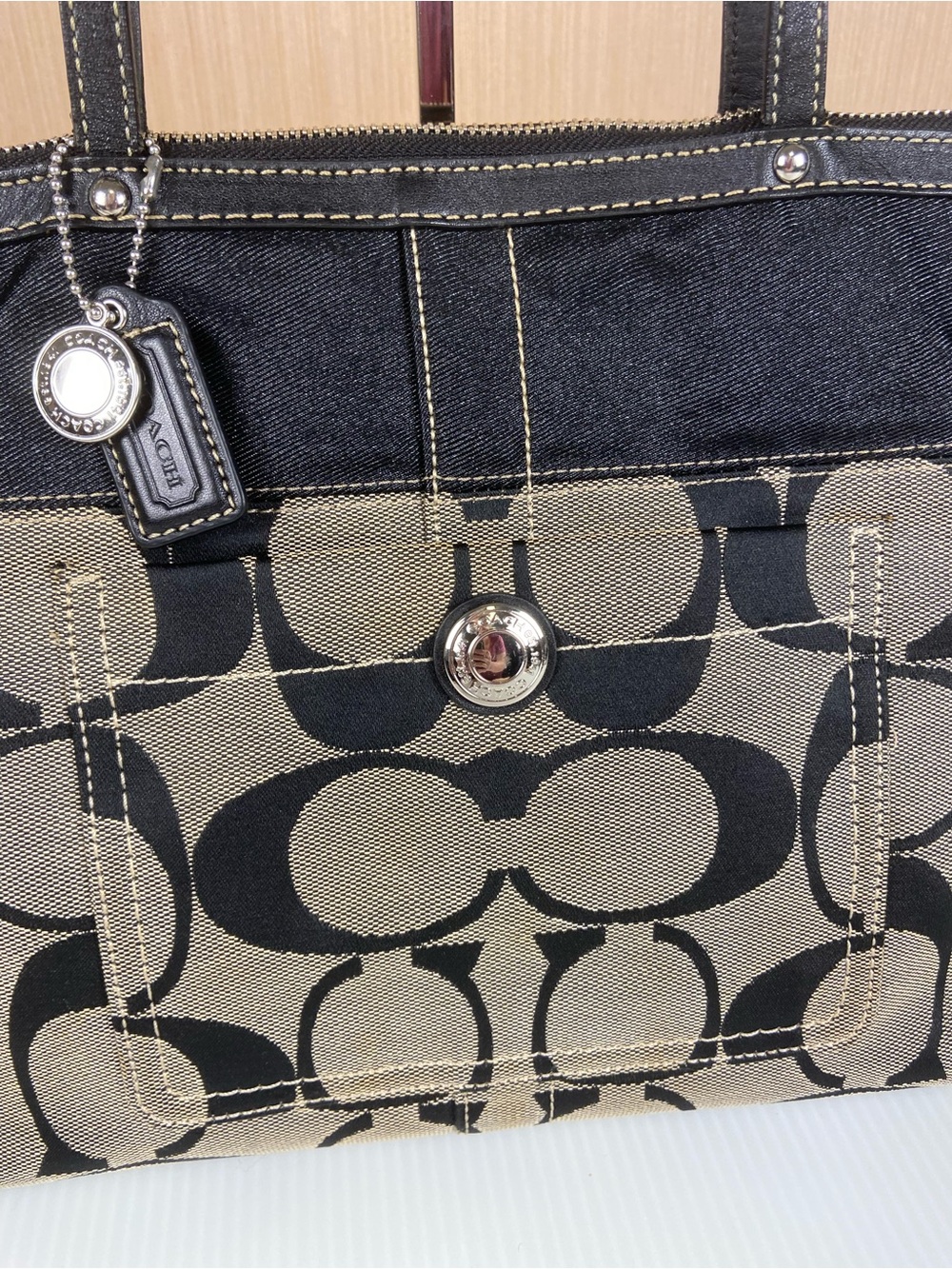 Coach 13705 Signature Gallery Tote Khaki Black Tattersall Plaid Shoulder Bag - Picture 3 of 15